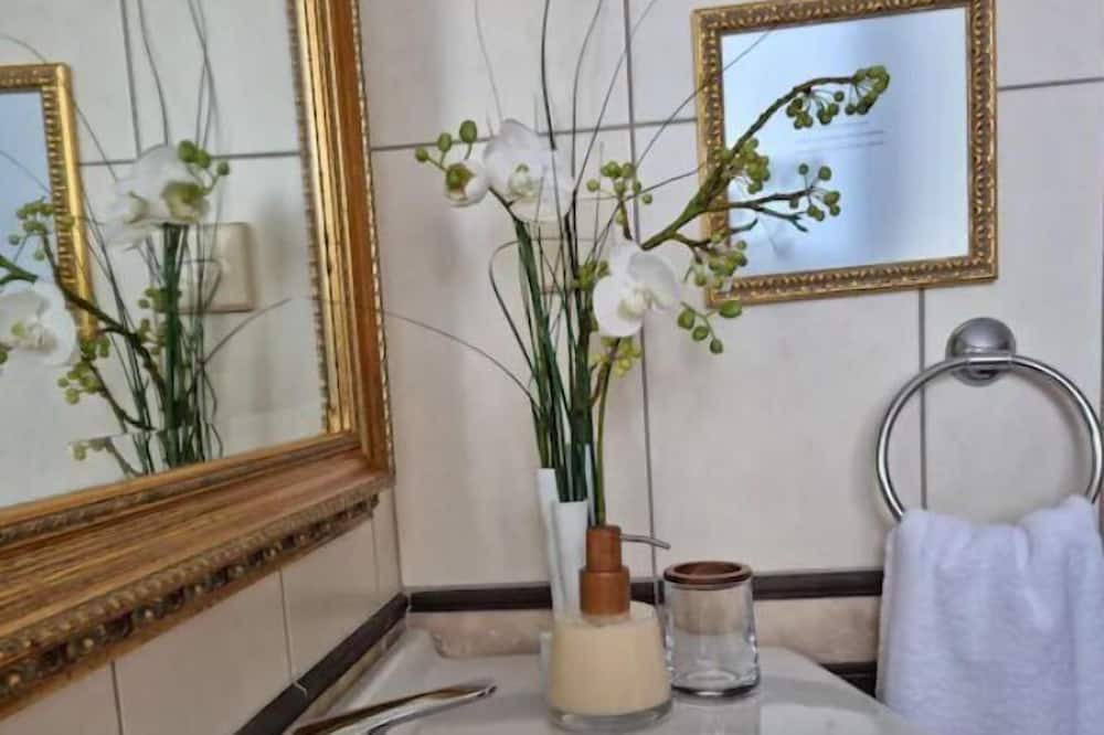 Photo of Bathroom in Vlachatika