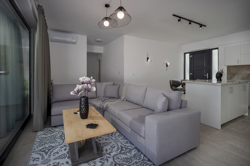Photo of Livingroom in Malia