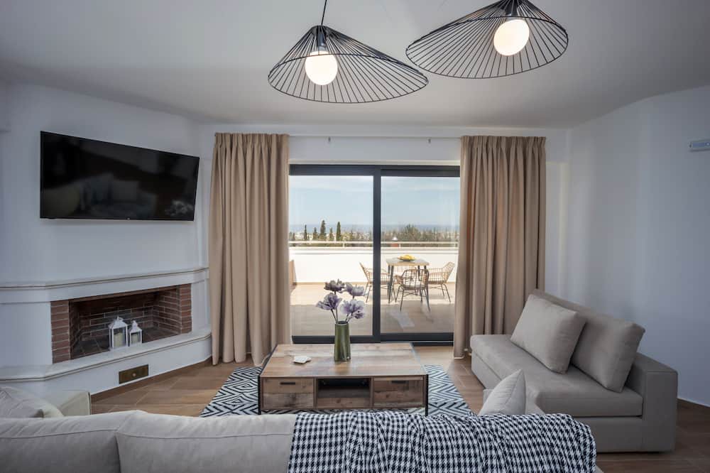 Photo of Livingroom in Malia