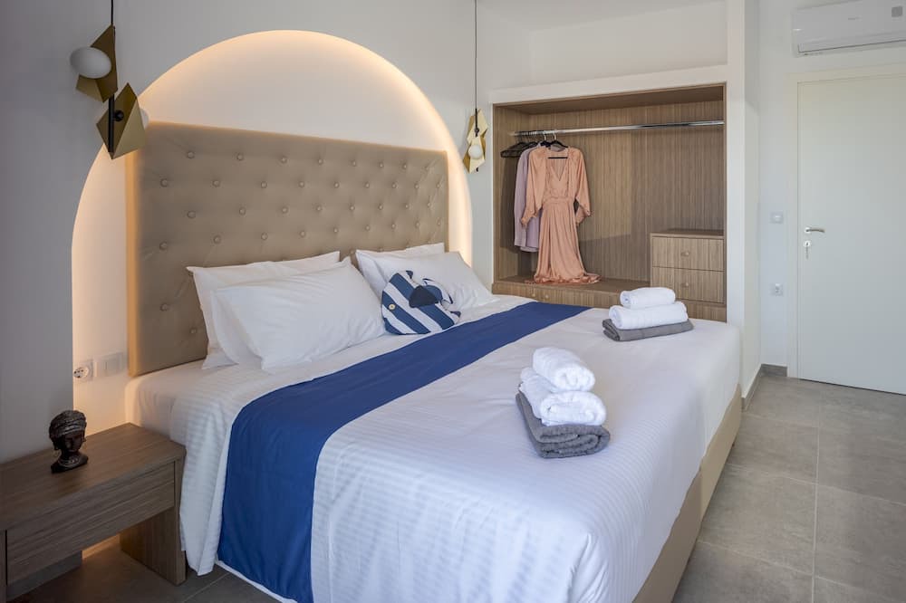 Photo of Bedroom in Malia