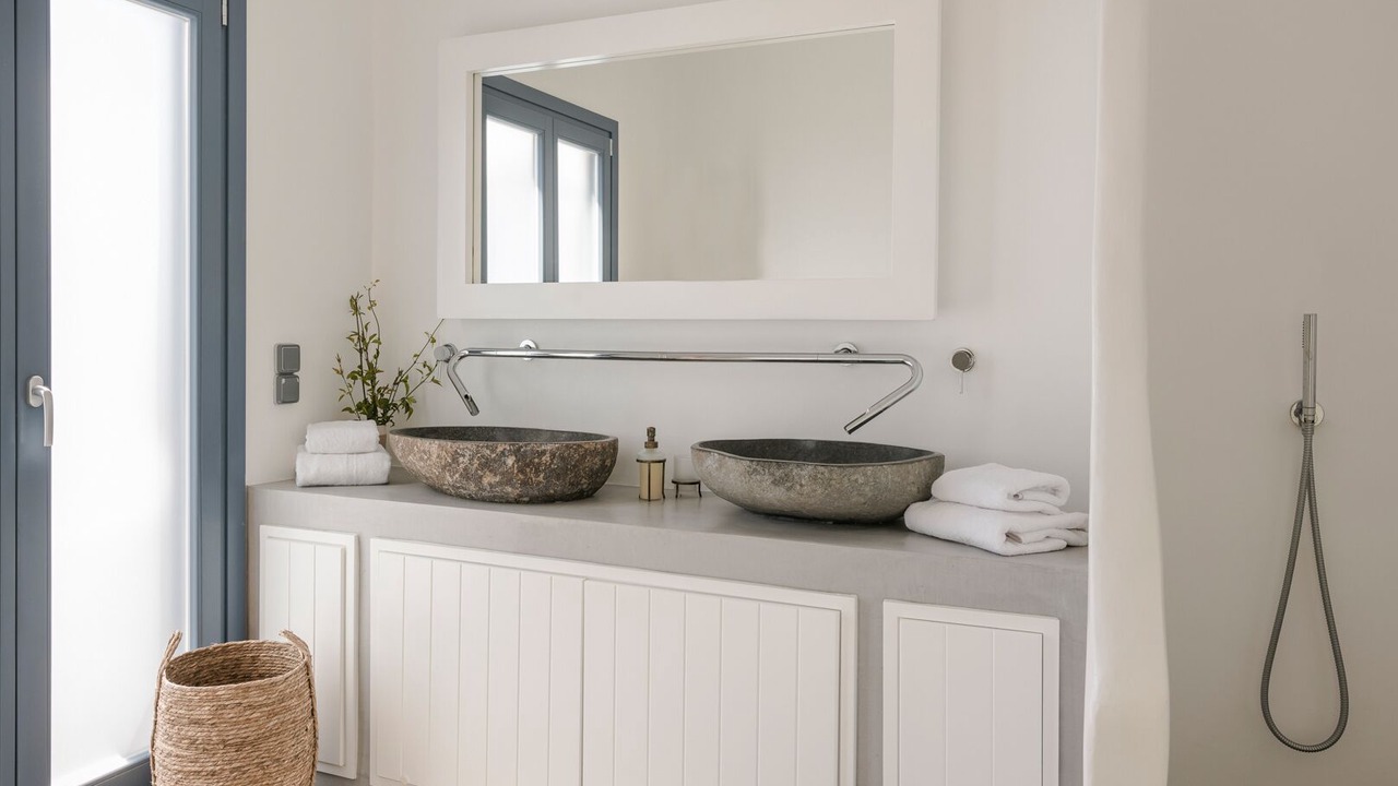 Photo of Bathroom in Aliki