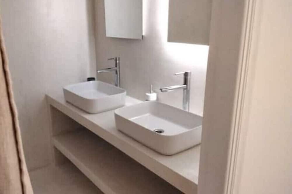 Photo of Bathroom in Panormos