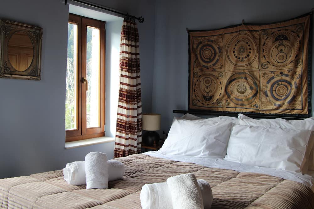 Photo of Bedroom in Karpenisi