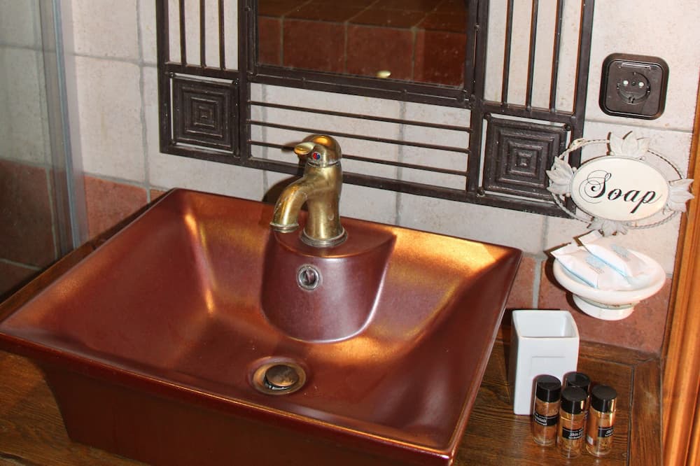 Photo of Bathroom in Karpenisi