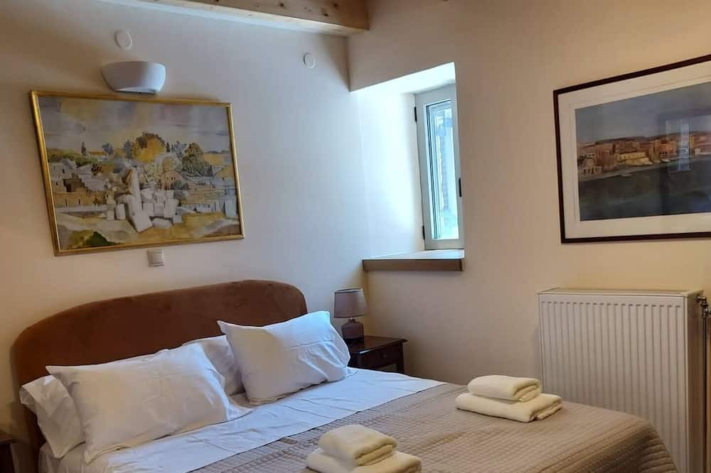 Photo of Bedroom in Zarouhla