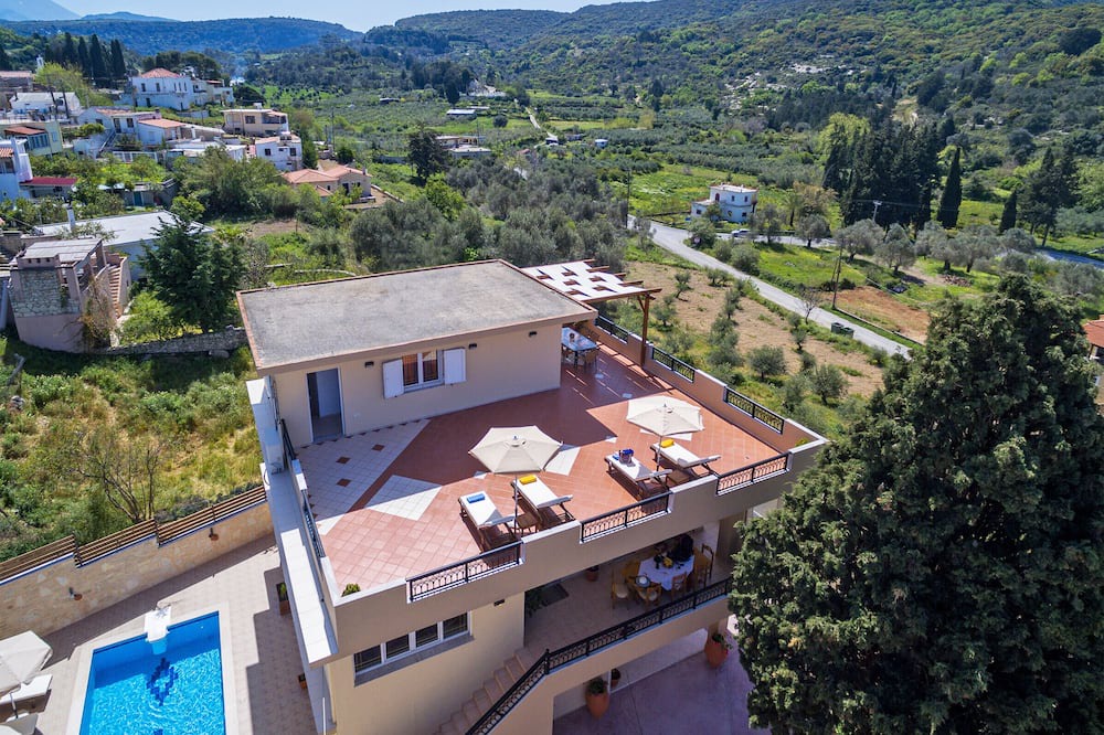 Photo of Outdoor in Amnatos