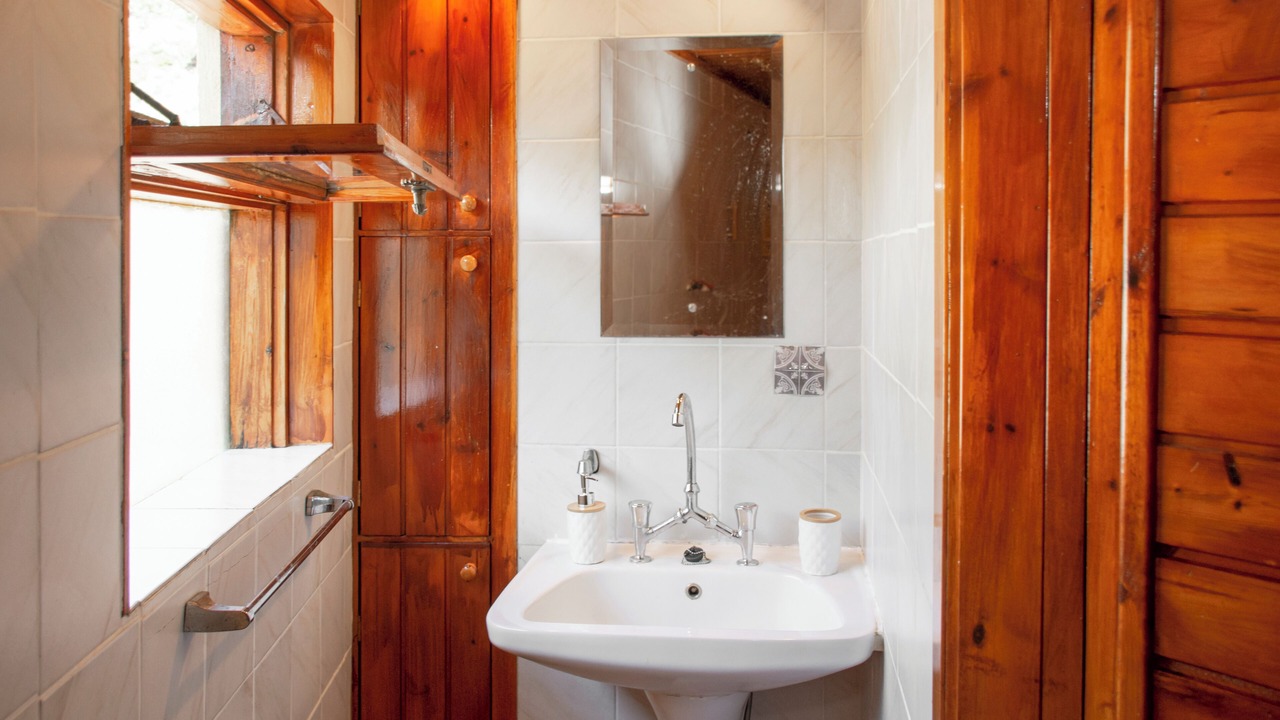 Photo of Bathroom in Strovles