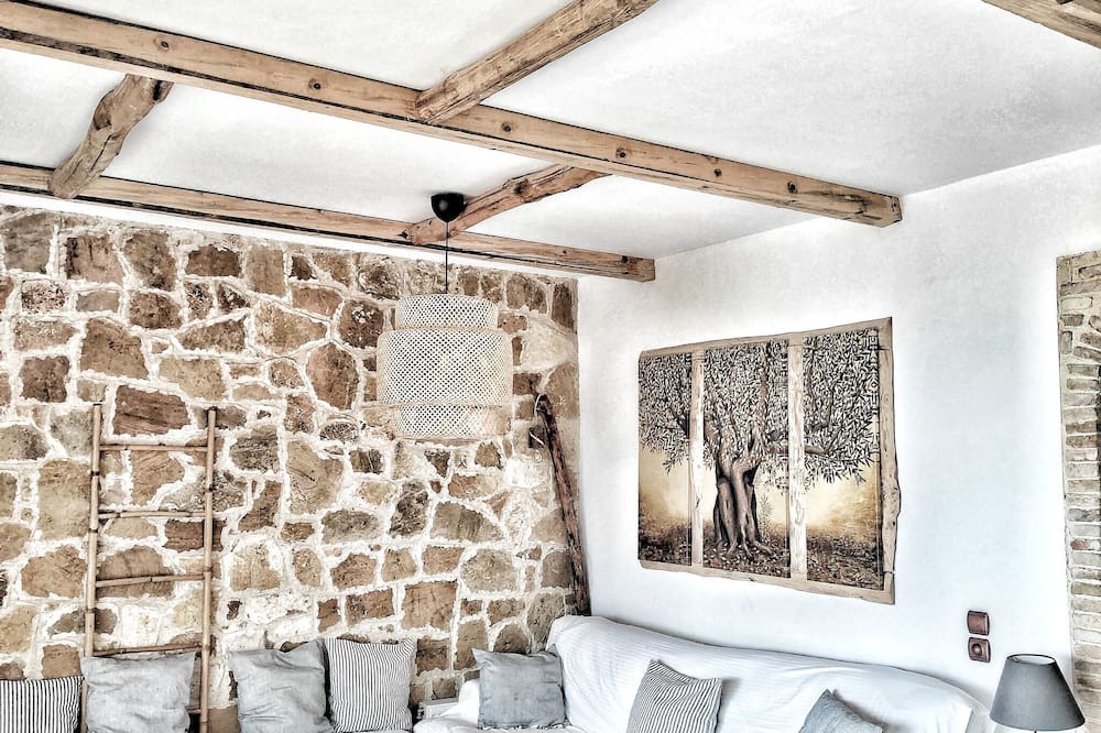 Photo of Livingroom in Nerotrivia