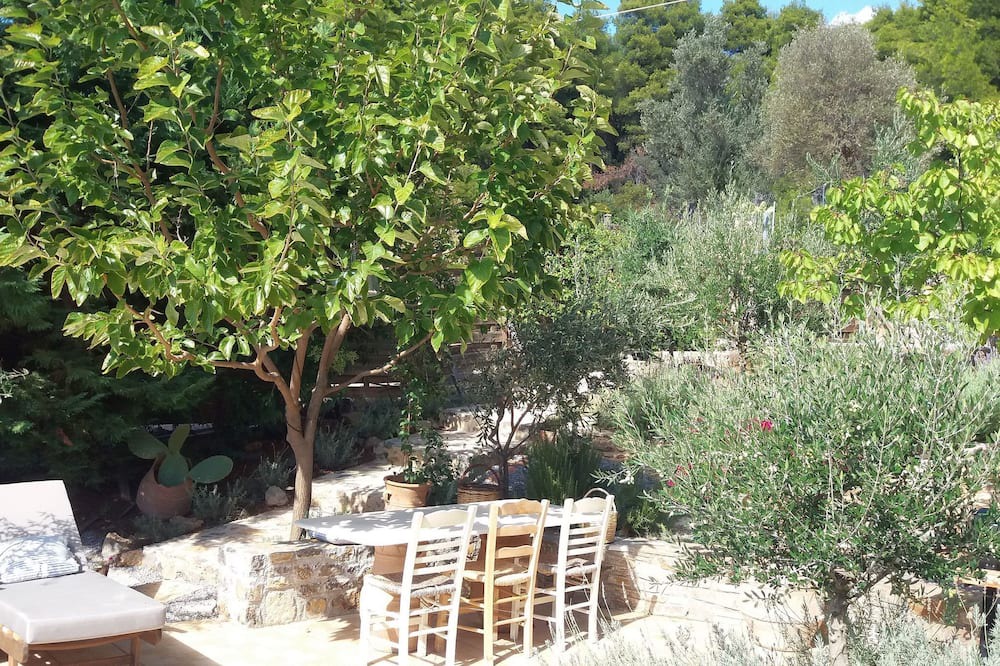 Photo of Outdoor in Nerotrivia