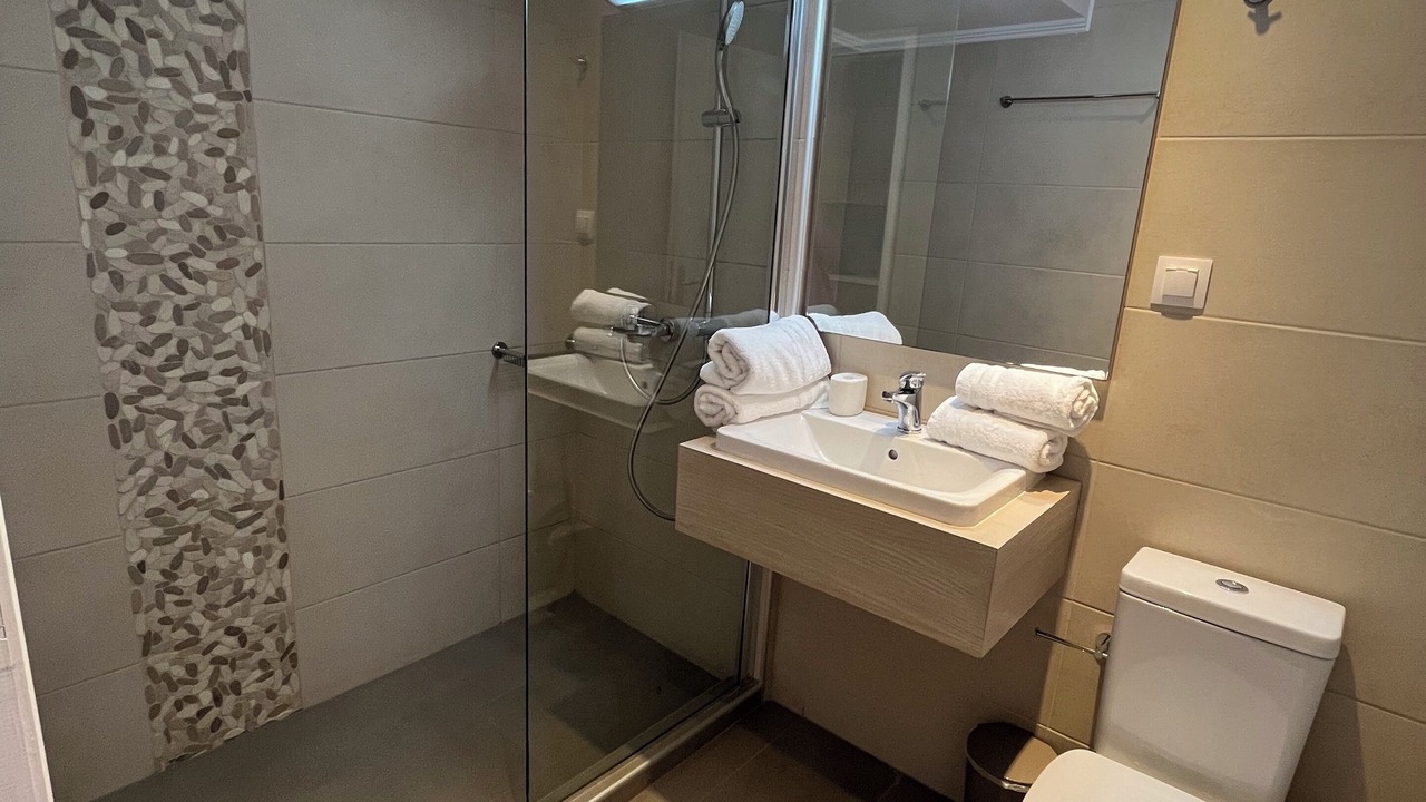 Photo of Bathroom in Gialos