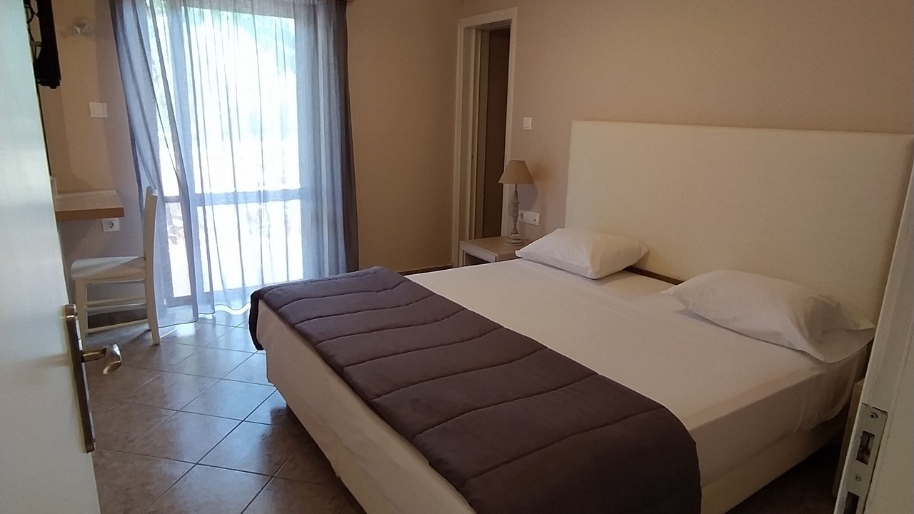 Photo of Bedroom in Gialos