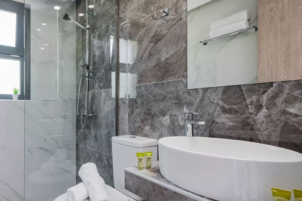 Photo of Bathroom in Fiolitis