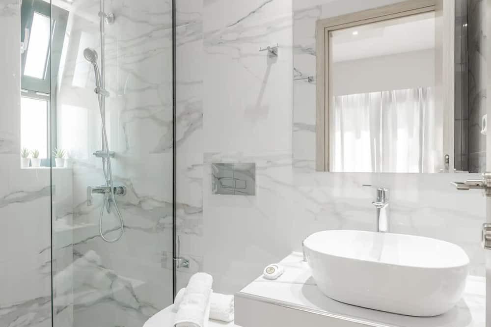 Photo of Bathroom in Fiolitis