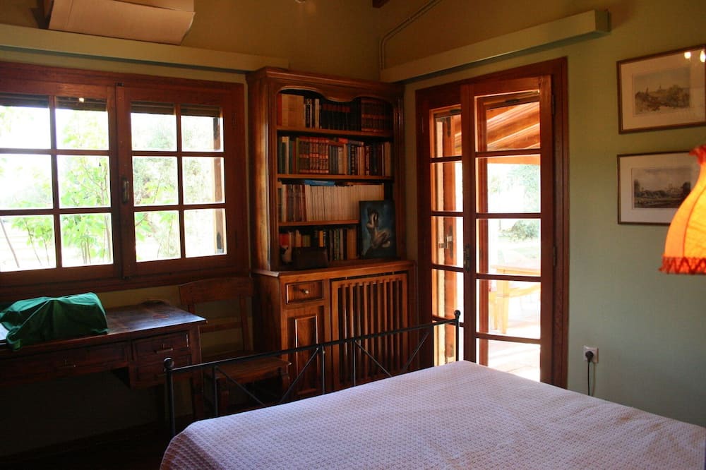 Photo of Bedroom in Gefira Mpania