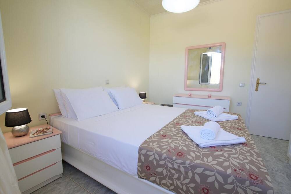 Photo of Bedroom in Mesovounia