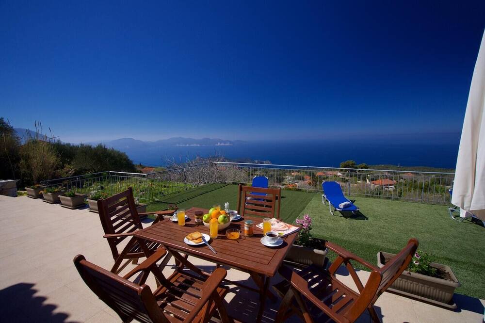 Photo of Patio Balcony in Mesovounia