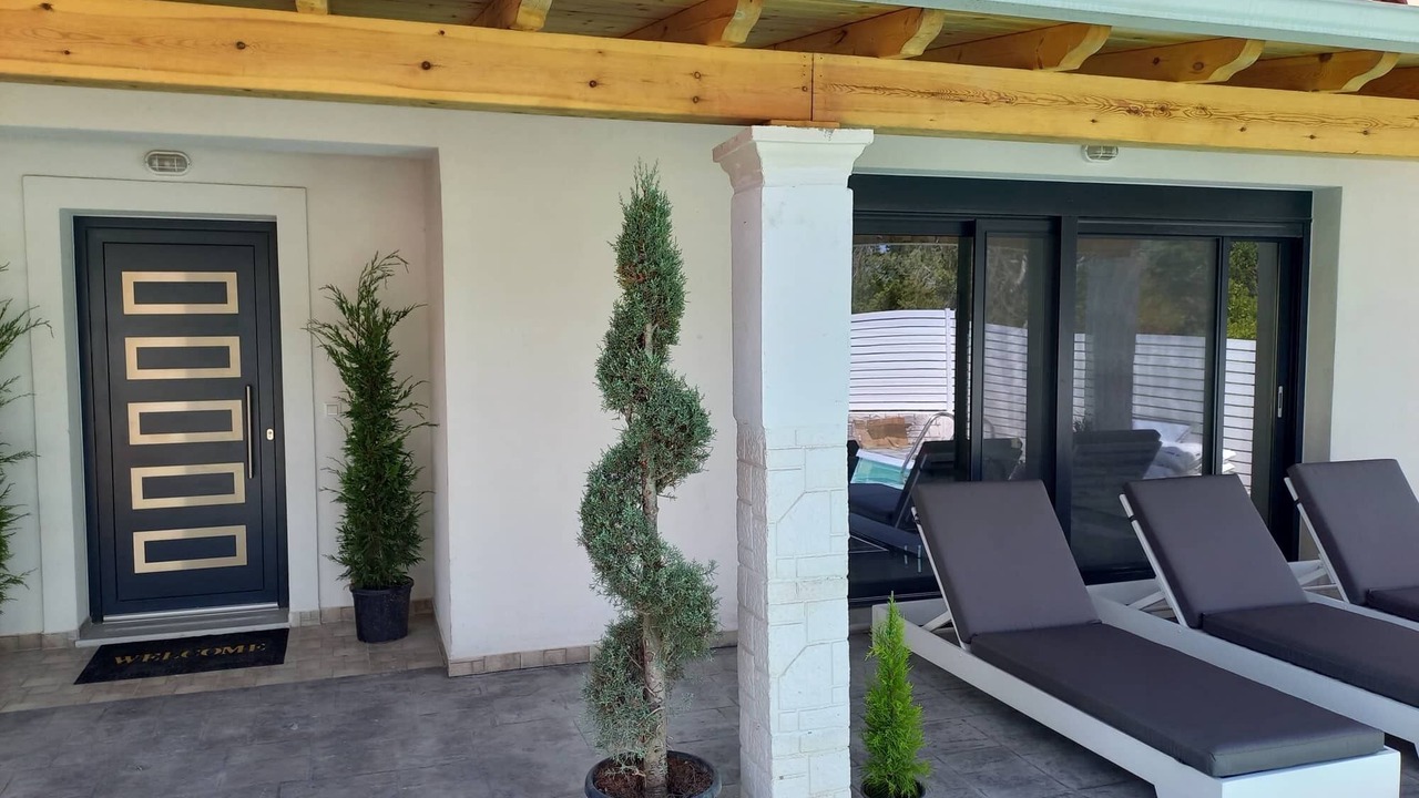 Photo of Patio Balcony in Messonghi
