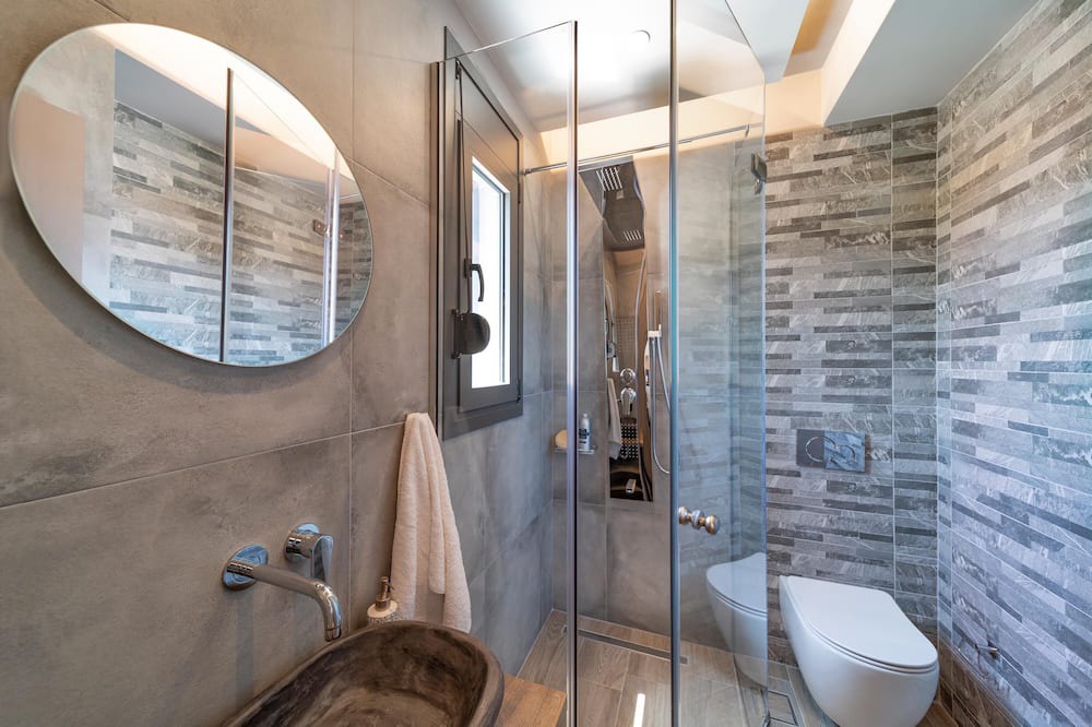 Photo of Bathroom in Petaloudes