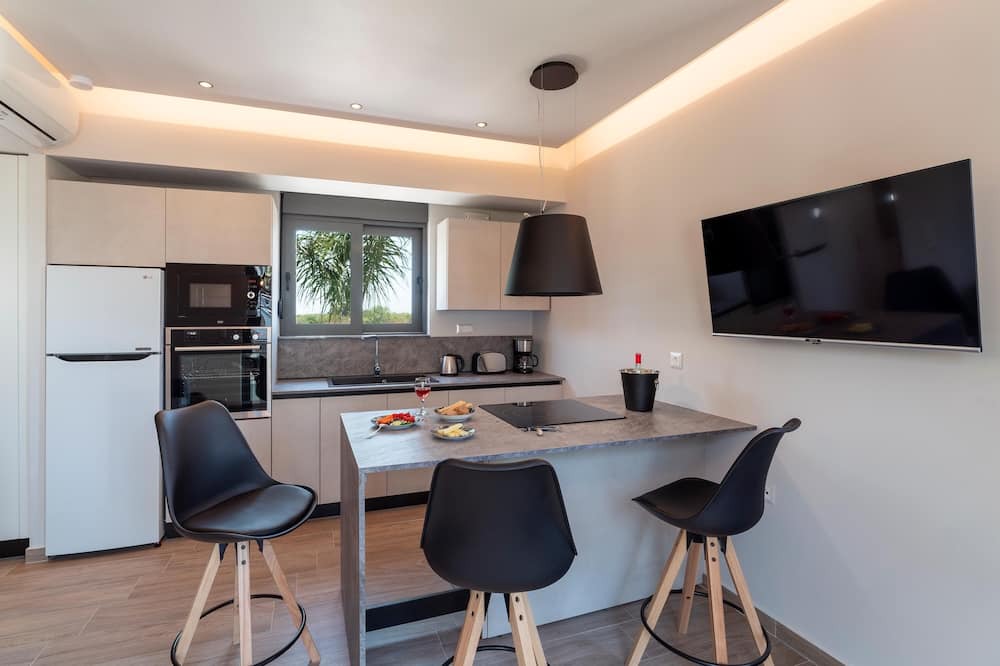 Photo of Kitchen in Petaloudes