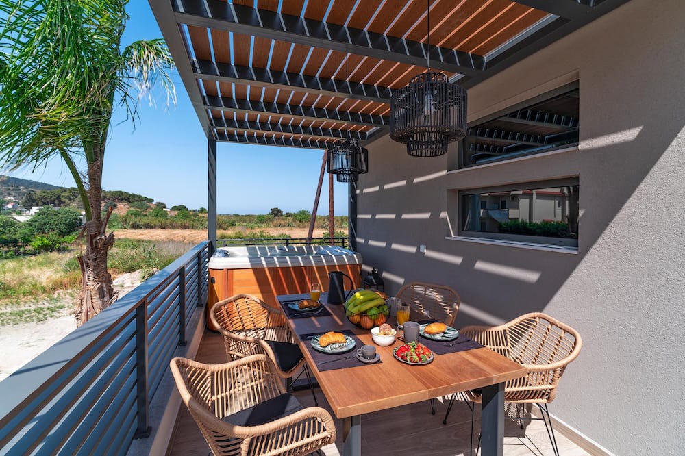 Photo of Patio Balcony in Petaloudes