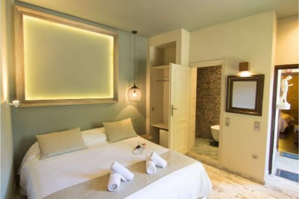 Photo of Bedroom in Galaxidi