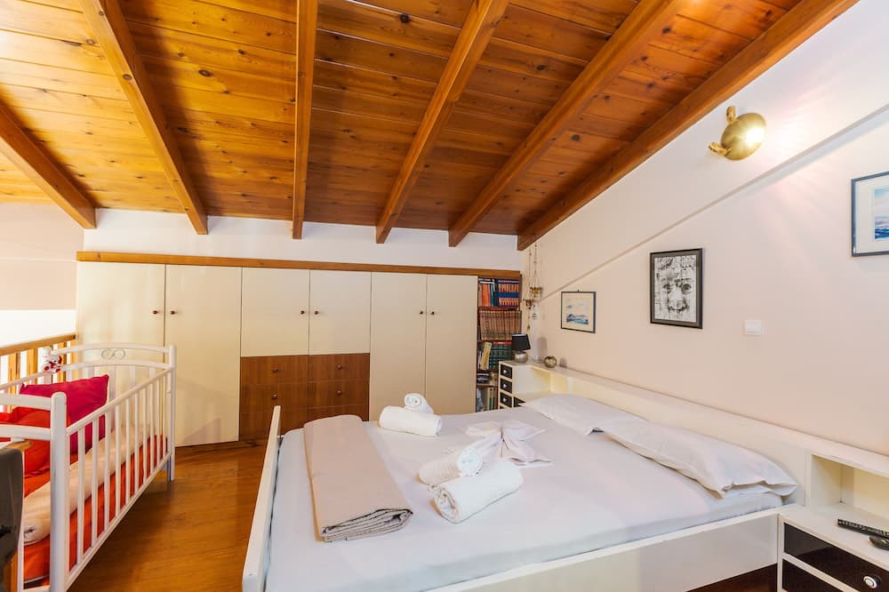 Photo of Others in Armenoi