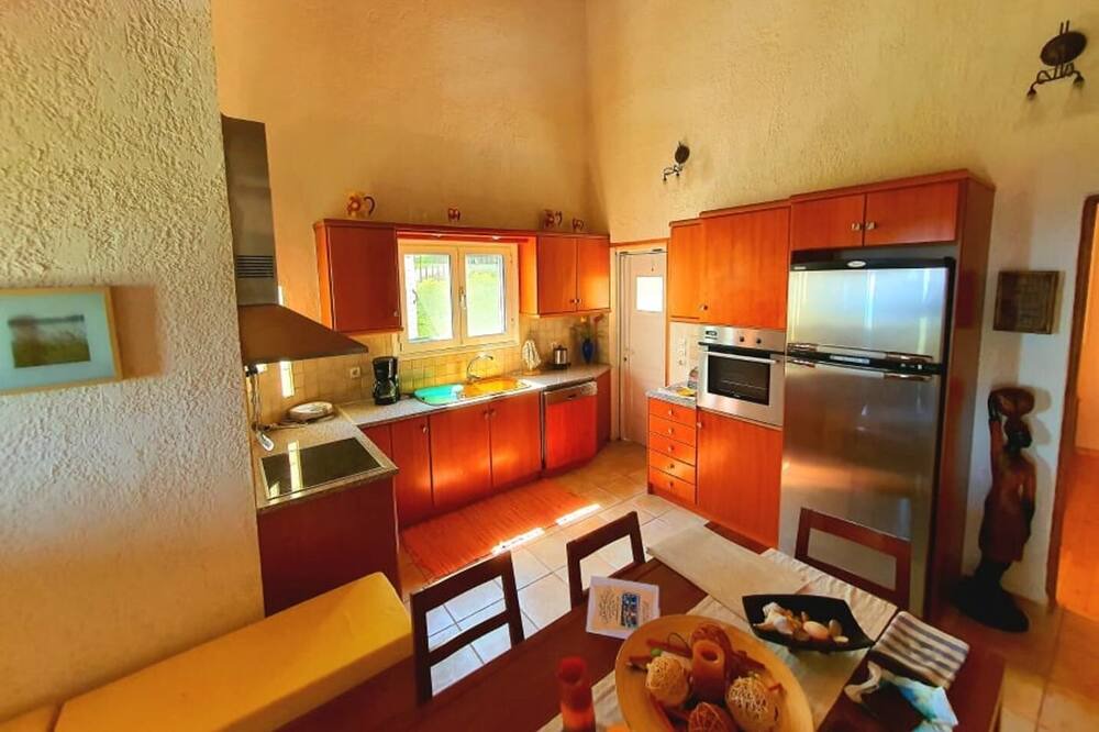Photo of Kitchen in Paralia Porovitsis