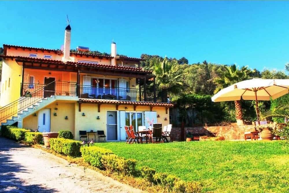 Photo of Outdoor in Paralia Porovitsis