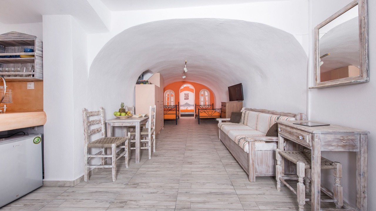 Photo of Others in Oia