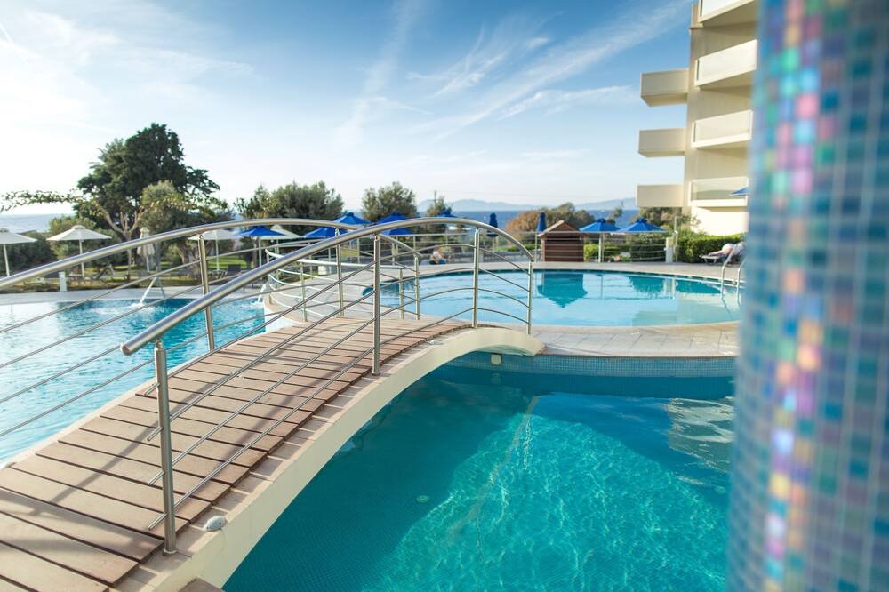 Photo of Outdoor in Ixia