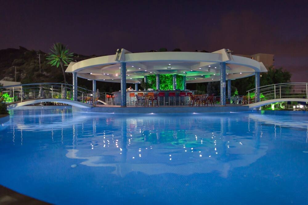 Photo of Outdoor in Ixia