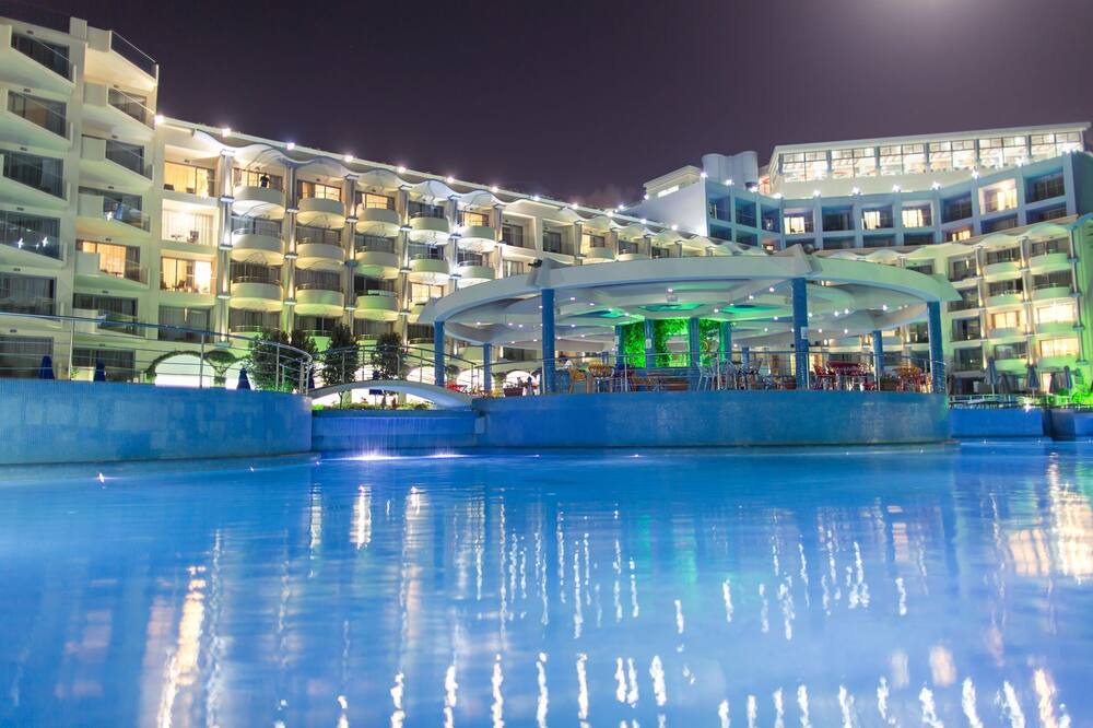Photo of Outdoor in Ixia