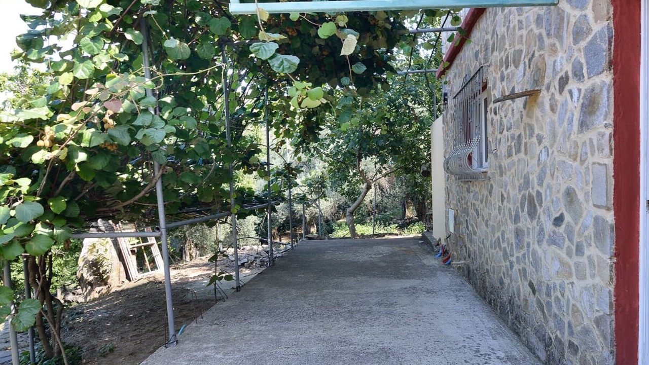 Photo of Outdoor in Strovles