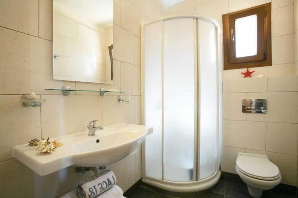 Photo of Bathroom in Koutouloufari