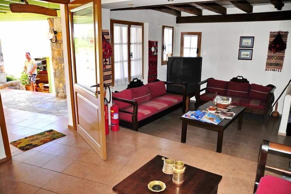 Photo of Livingroom in Koutouloufari