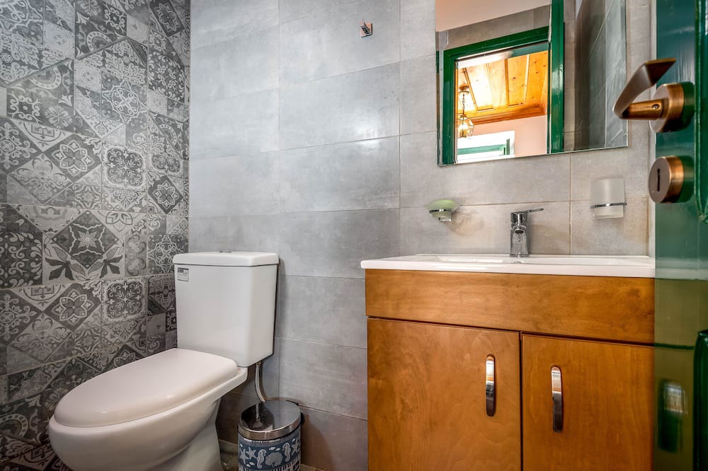 Photo of Bathroom in Halki
