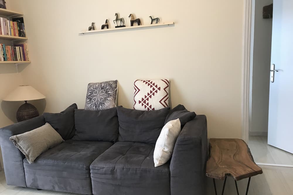 Photo of Livingroom in Poros