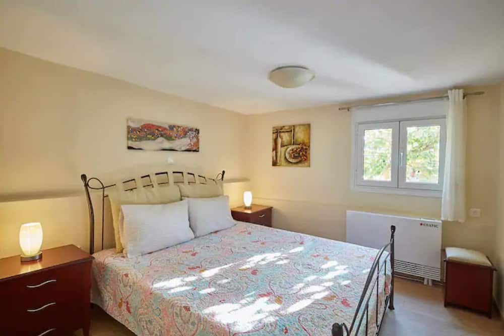 Photo of Bedroom in Lavreotiki