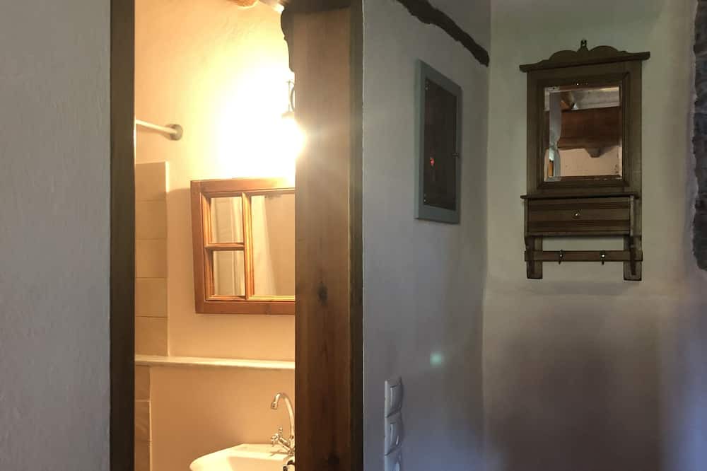 Photo of Bathroom in Volissos