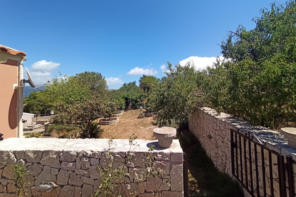 Photo of Patio Balcony in Katsarata