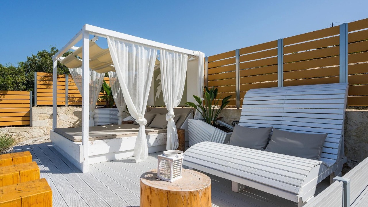 Photo of Patio Balcony in Champatha