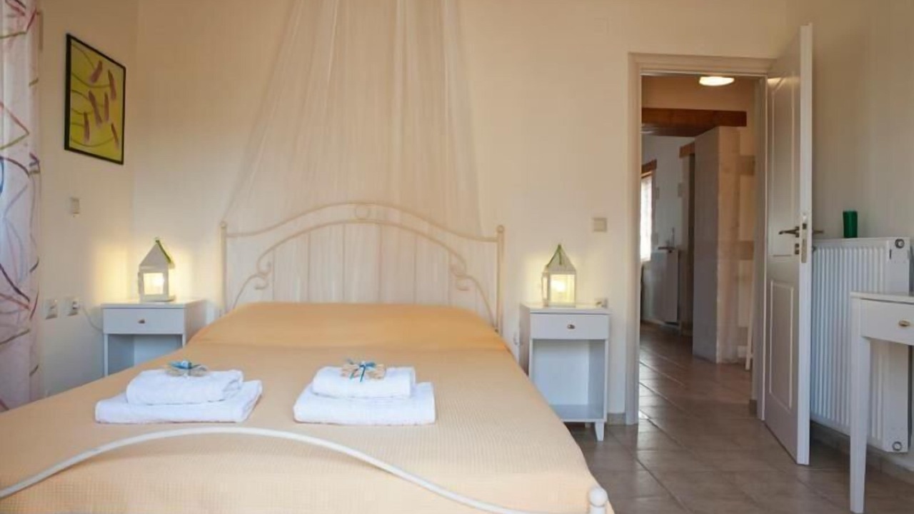 Photo of Bedroom in Pikris