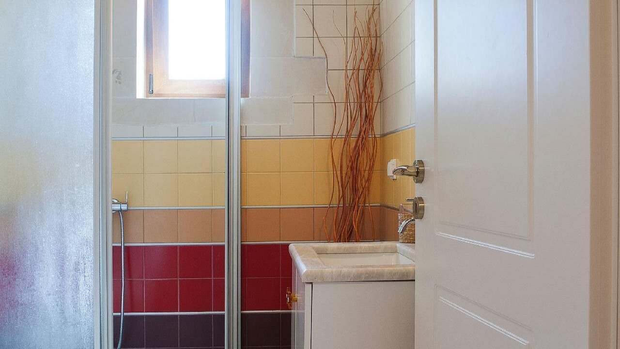 Photo of Bathroom in Pikris