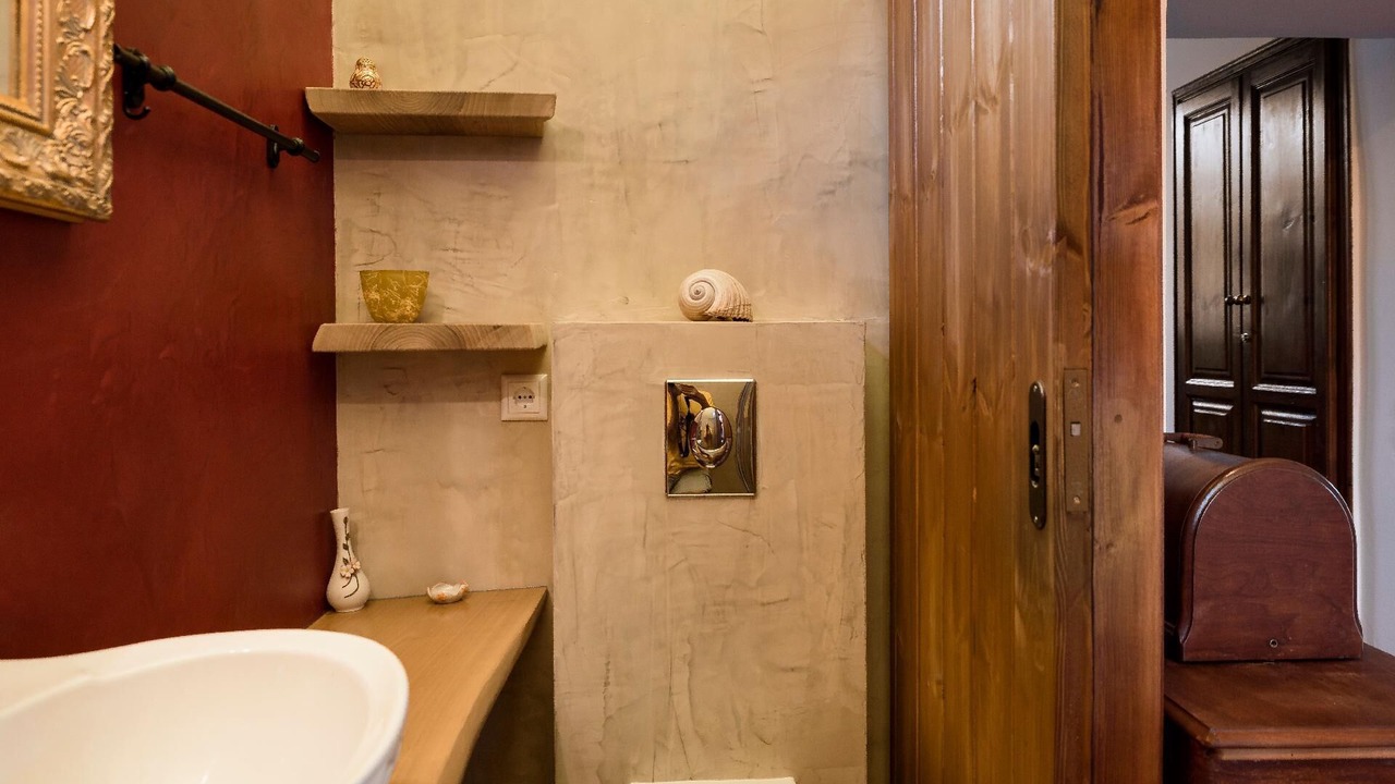 Photo of Bathroom in Megala Chorafia