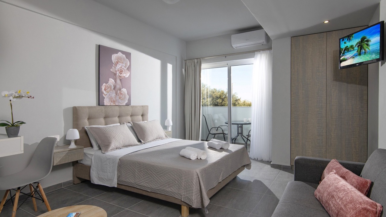Photo of Bedroom in Kato Gouves