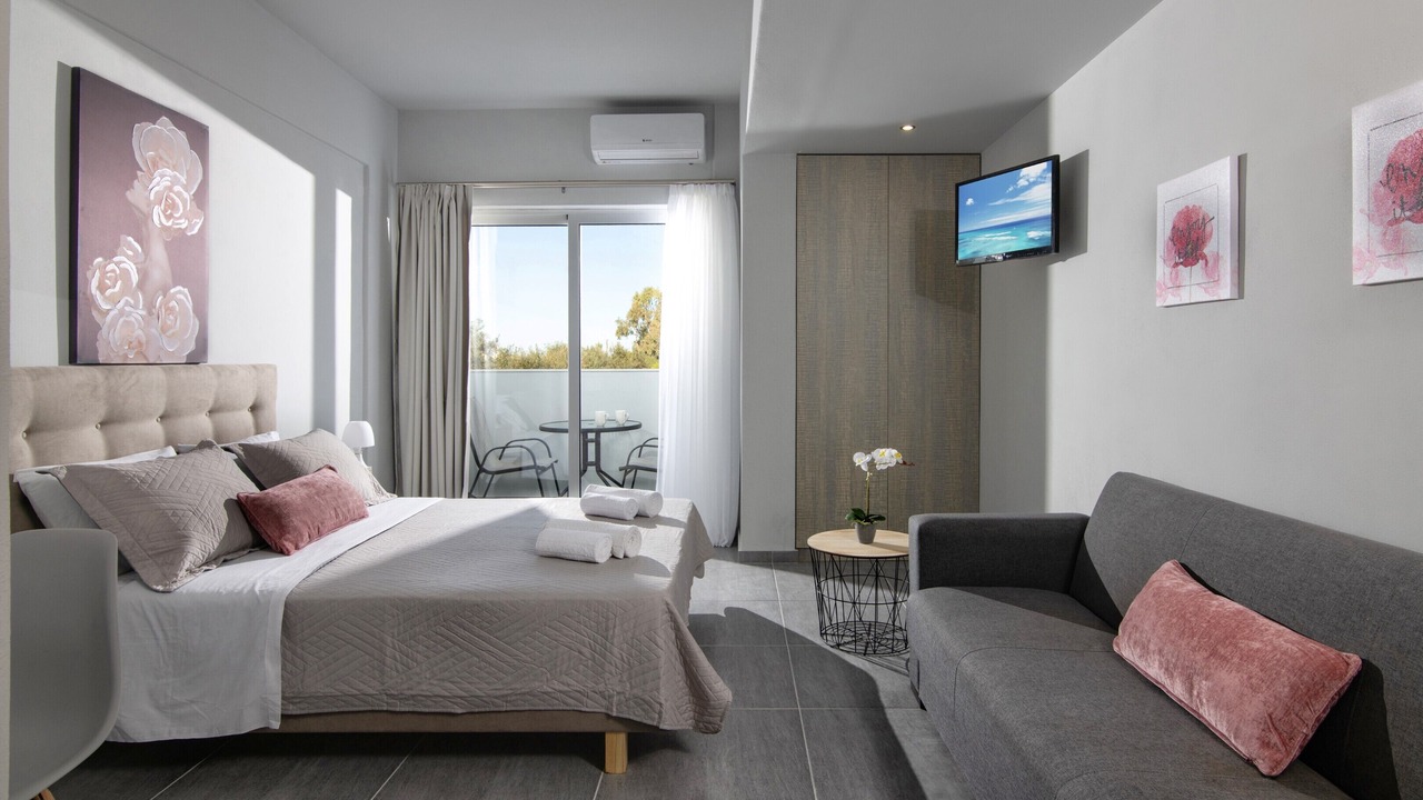 Photo of Bedroom in Kato Gouves