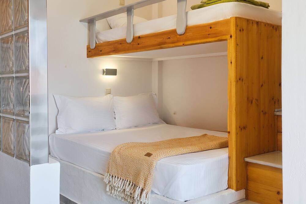 Photo of Bedroom in Eresos-Antissa