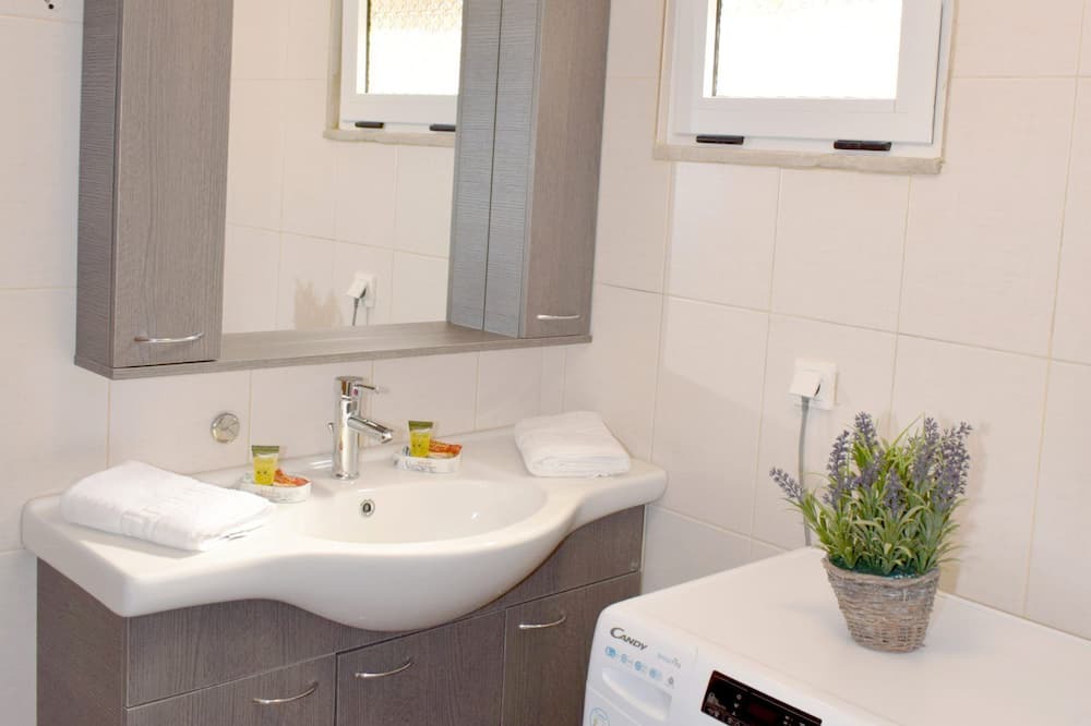 Photo of Bathroom in Drosia