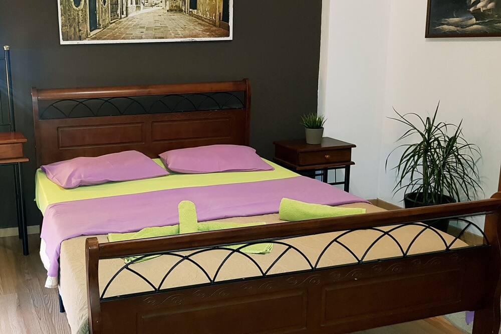 Photo of Bedroom in Dio-Olympos