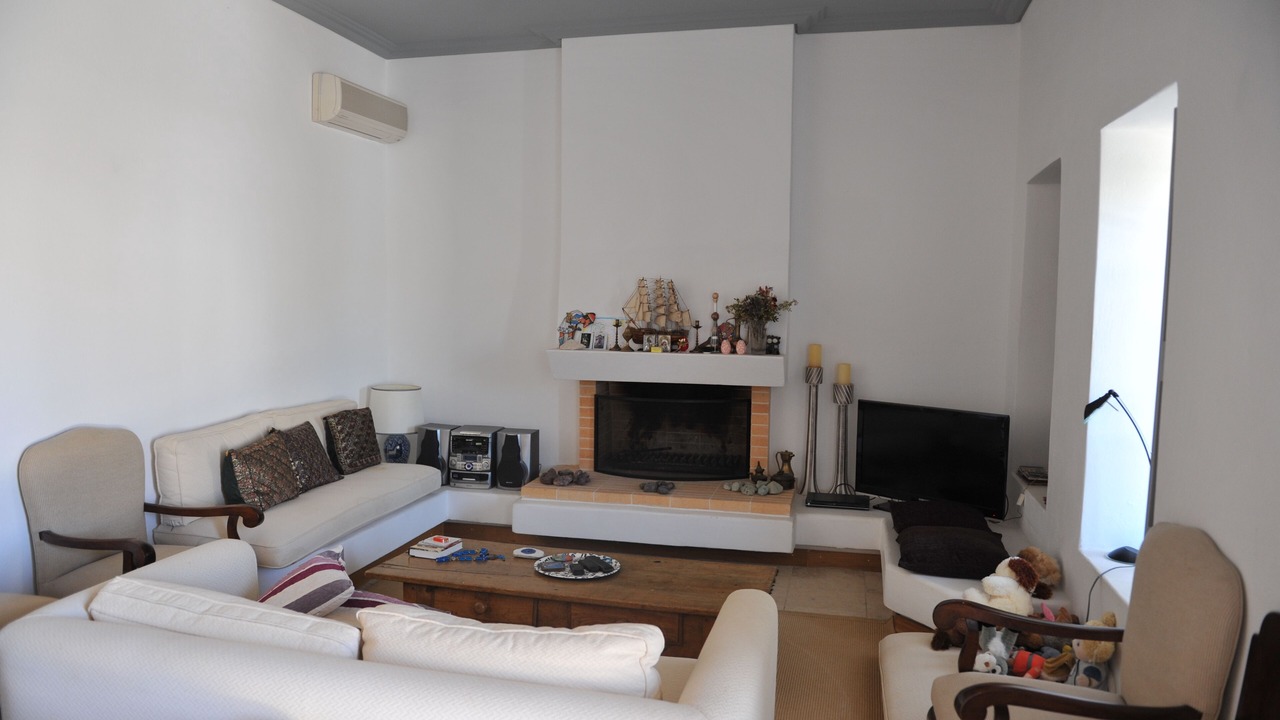 Photo of Livingroom in idhra